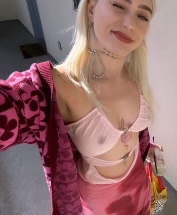 Supposedlyjulia leaked private photo uncensored HD quality