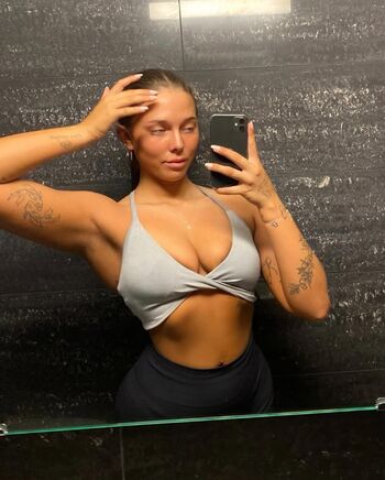 Swedish girls leaked private photo uncensored HD quality