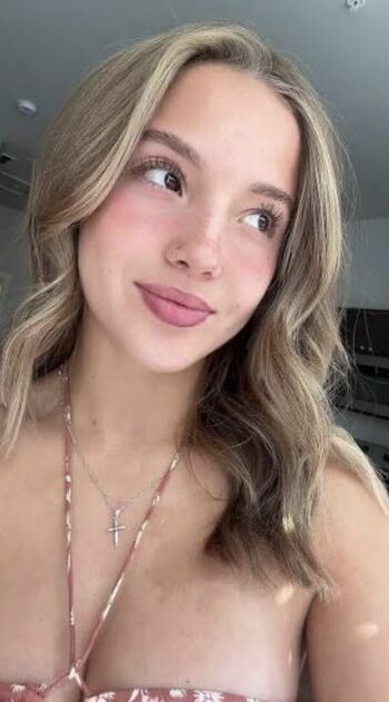 Sydnee momakov leaked private photo uncensored HD quality