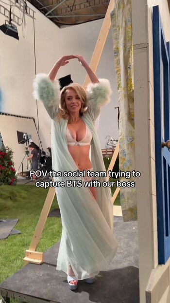 Sydney sweeney  page leaked private photo uncensored HD quality