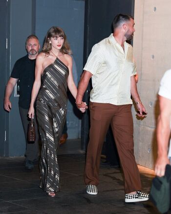 Taylor swift  page leaked private photo uncensored HD quality