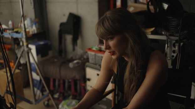 Taylor swift  page leaked private photo uncensored HD quality