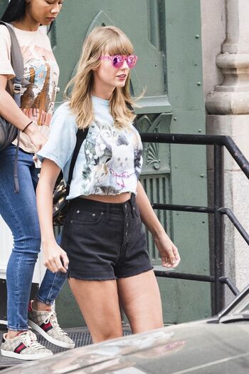 Taylor swift  page leaked private photo uncensored HD quality