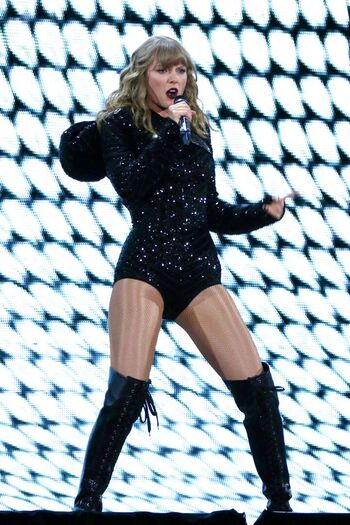 Taylor swift  page leaked private photo uncensored HD quality