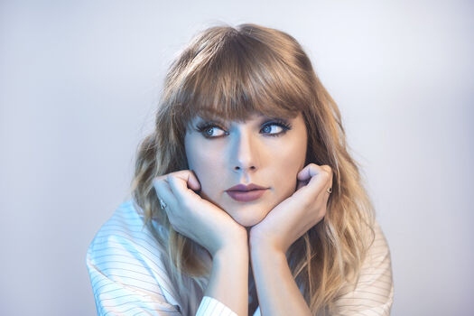Taylor swift  page leaked private photo uncensored HD quality