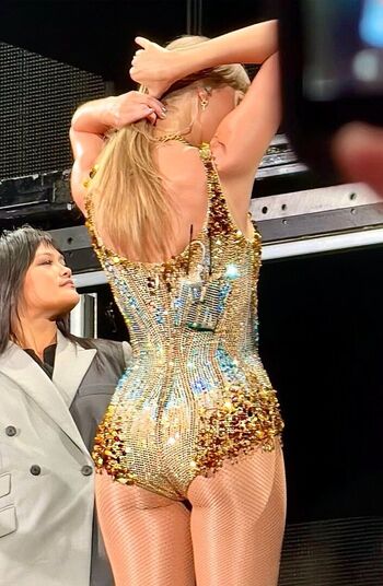 Taylor swift leaked private photo uncensored HD quality