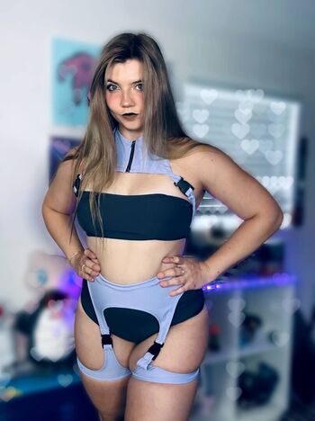 Taylorliz leaked private photo uncensored HD quality