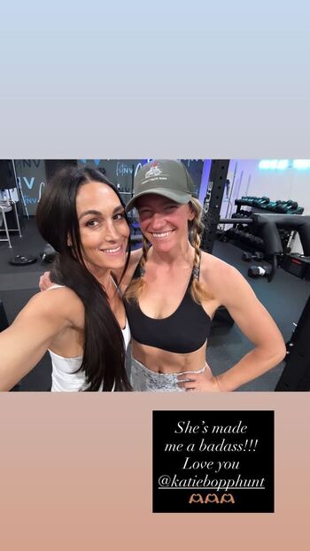 The bella twins page leaked private photo uncensored HD quality