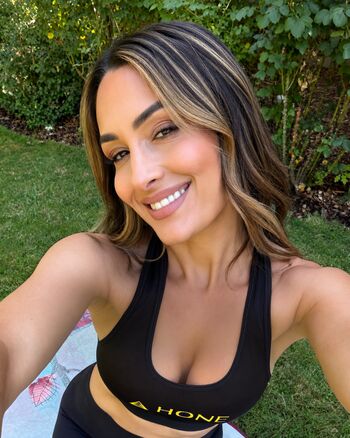 The bella twins page leaked private photo uncensored HD quality