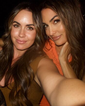The bella twins page leaked private photo uncensored HD quality