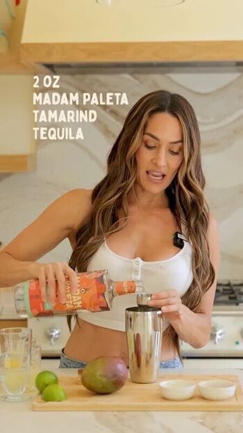 The bella twins page leaked private photo uncensored HD quality