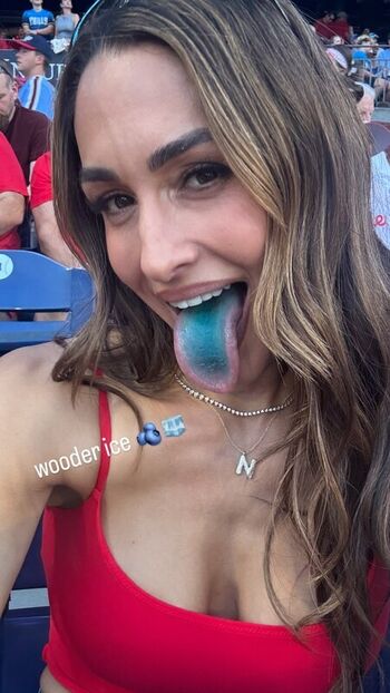 The bella twins page leaked private photo uncensored HD quality