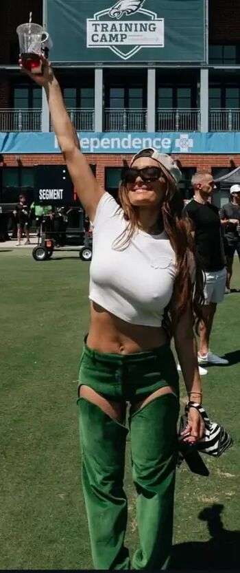 The bella twins page leaked private photo uncensored HD quality
