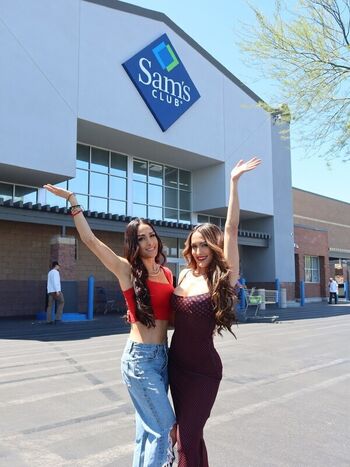 The bella twins page leaked private photo uncensored HD quality
