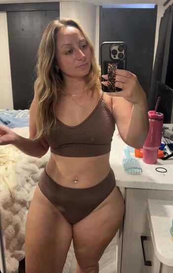 Thecourtneynielson leaked private photo uncensored HD quality