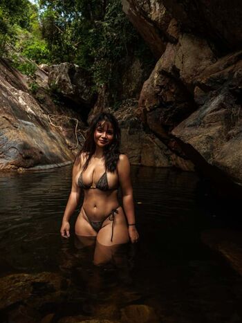 Thick asian women page leaked private photo uncensored HD quality