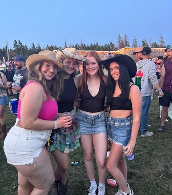 Tillyyandmee leaked private photo uncensored HD quality