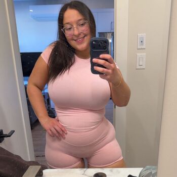 Tillyyandmee leaked private photo uncensored HD quality