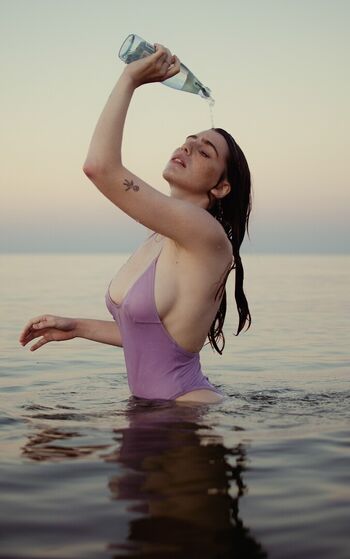Toneeeeeek leaked private photo uncensored HD quality