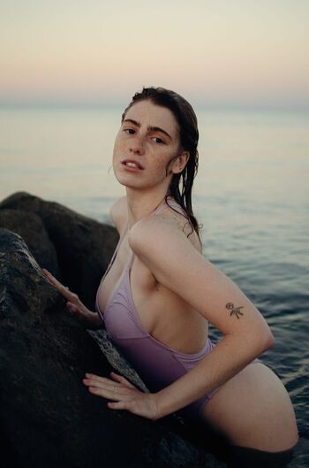 Toneeeeeek leaked private photo uncensored HD quality