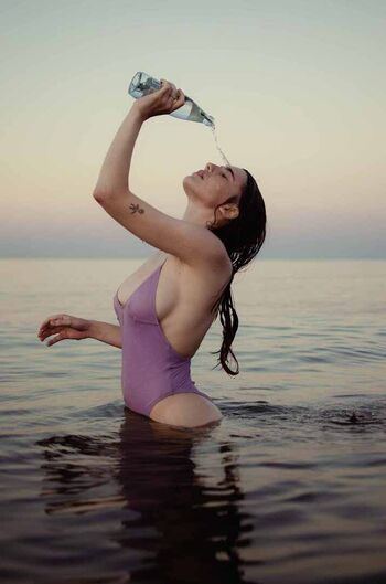 Toneeeeeek leaked private photo uncensored HD quality