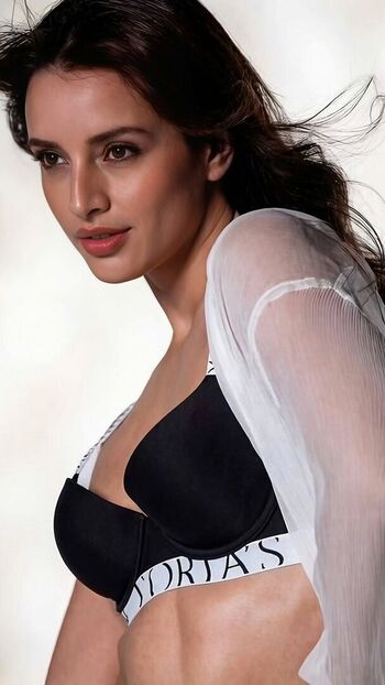 Tripti dimri leaked private photo uncensored HD quality