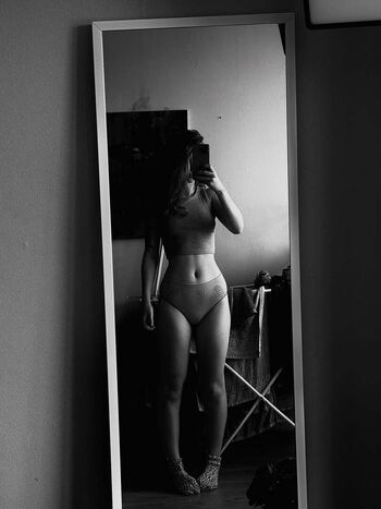 Tvoya van page leaked private photo uncensored HD quality