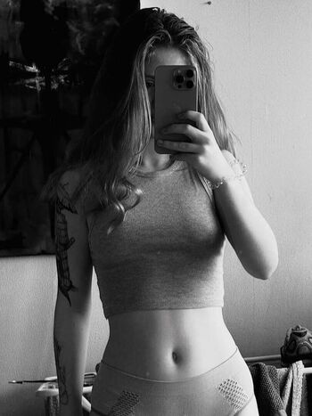Tvoya van page leaked private photo uncensored HD quality