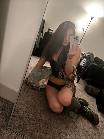 Twomgovercsquared page leaked private photo uncensored HD quality