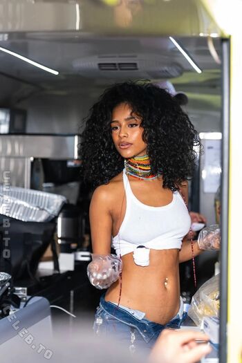 Tylaofficial page leaked private photo uncensored HD quality