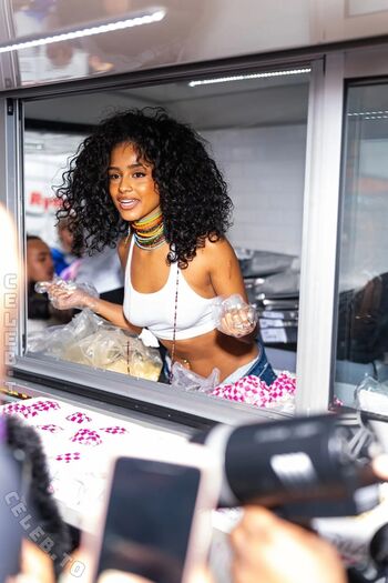 Tylaofficial page leaked private photo uncensored HD quality
