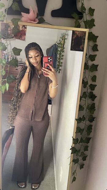 Urlocalmonae leaked private photo uncensored HD quality