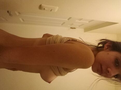 Valecast page leaked private photo uncensored HD quality