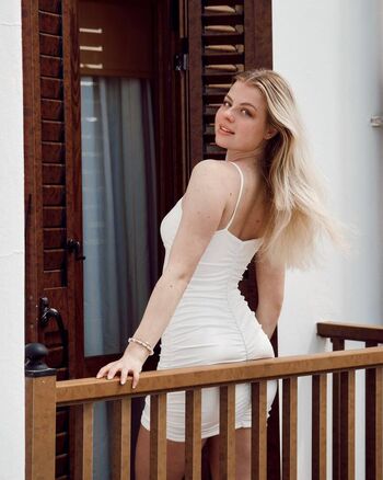 Vallixpauline page leaked private photo uncensored HD quality
