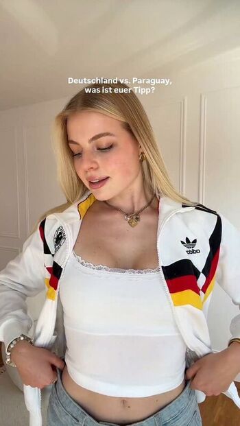 Vallixpauline leaked private photo uncensored HD quality