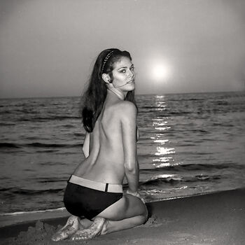 Vintage starlets page leaked private photo uncensored HD quality
