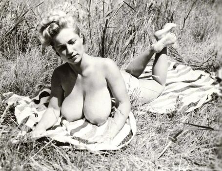 Vintage starlets page leaked private photo uncensored HD quality