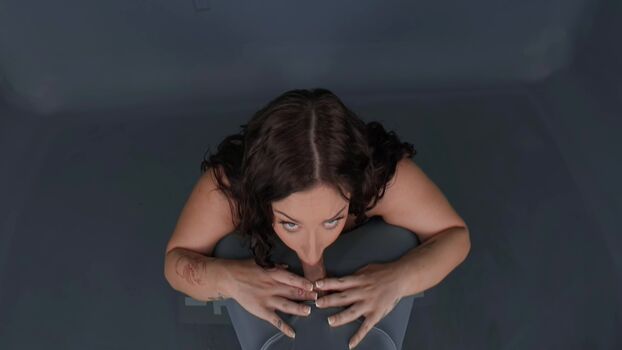 Vivianxxtaylor page leaked private photo uncensored HD quality