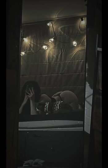 Vivickivvv page leaked private photo uncensored HD quality
