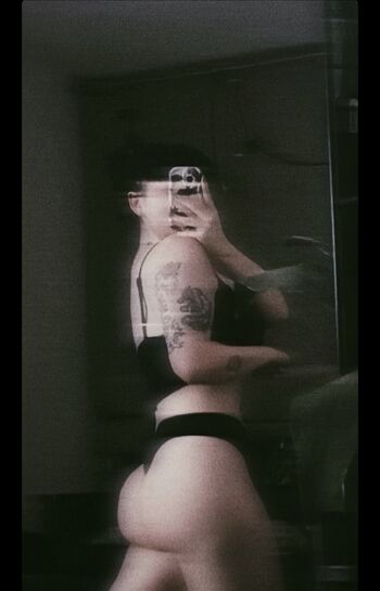 Vivickivvv page leaked private photo uncensored HD quality