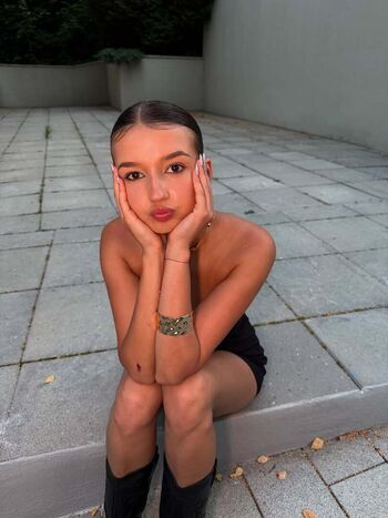 Wiktoria niekao page leaked private photo uncensored HD quality