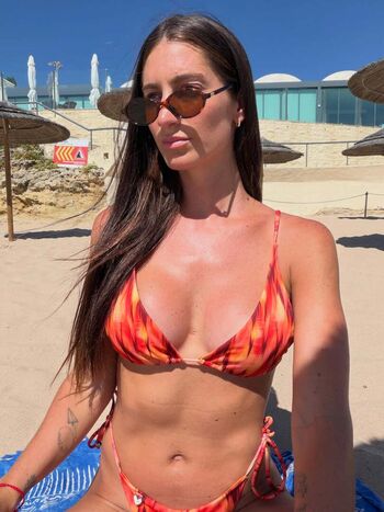 Women in bikinis page leaked private photo uncensored HD quality