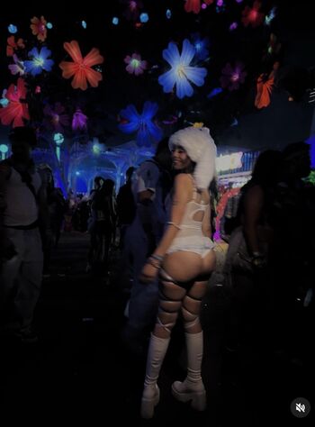 Xclusivemelll leaked private photo uncensored HD quality