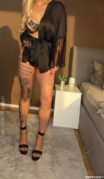 Xlaura leaked private photo uncensored HD quality