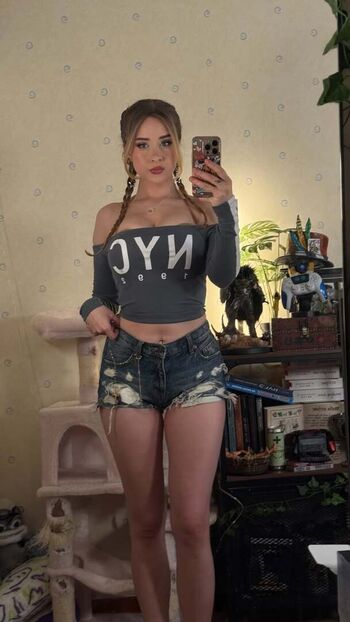 Yaboielina page leaked private photo uncensored HD quality