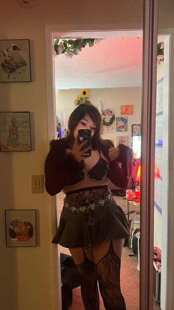 Yellowspoongirl leaked private photo uncensored HD quality