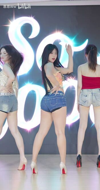 Yingxiu xyz page leaked private photo uncensored HD quality