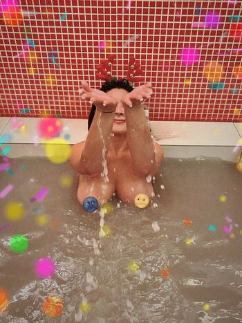 Yiyihahahaha leaked private photo uncensored HD quality