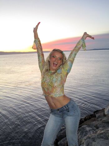 Zara larsson  page leaked private photo uncensored HD quality