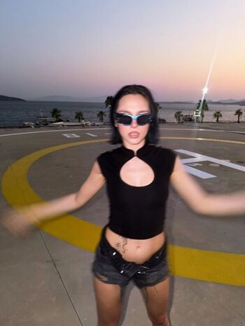 Zeynep sude oktay leaked private photo uncensored HD quality